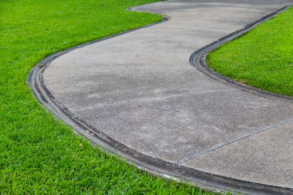 Concrete Sidewalk Construction in Manteca