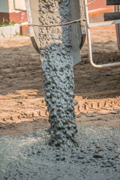 Patio Extension Pouring in Manteca